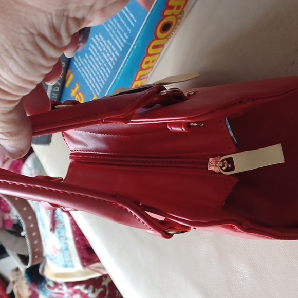 Republic Classic Handbag, 8" x 7" x 4", NEW, Red - Picture 3 of 7
